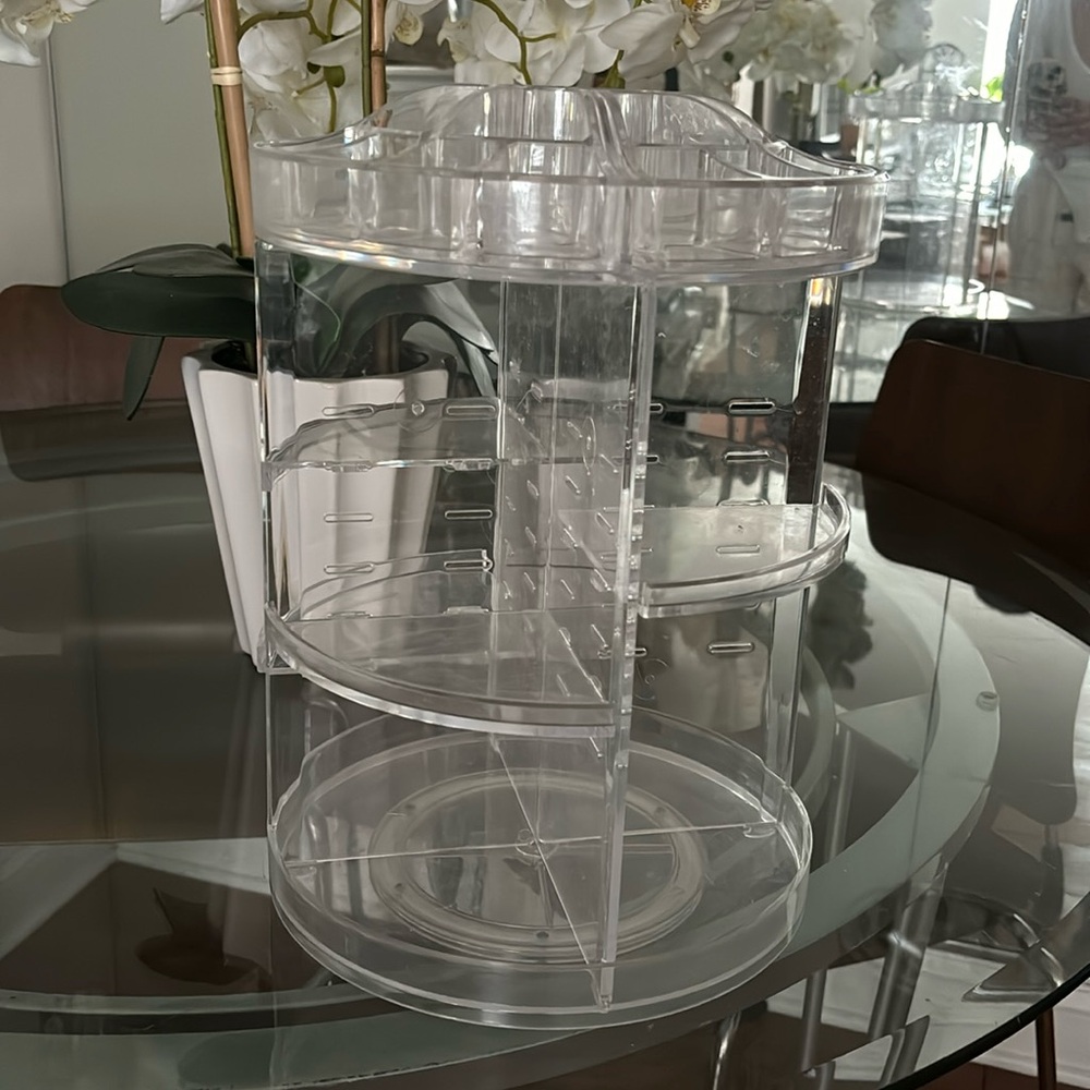 Acrylic make up stand